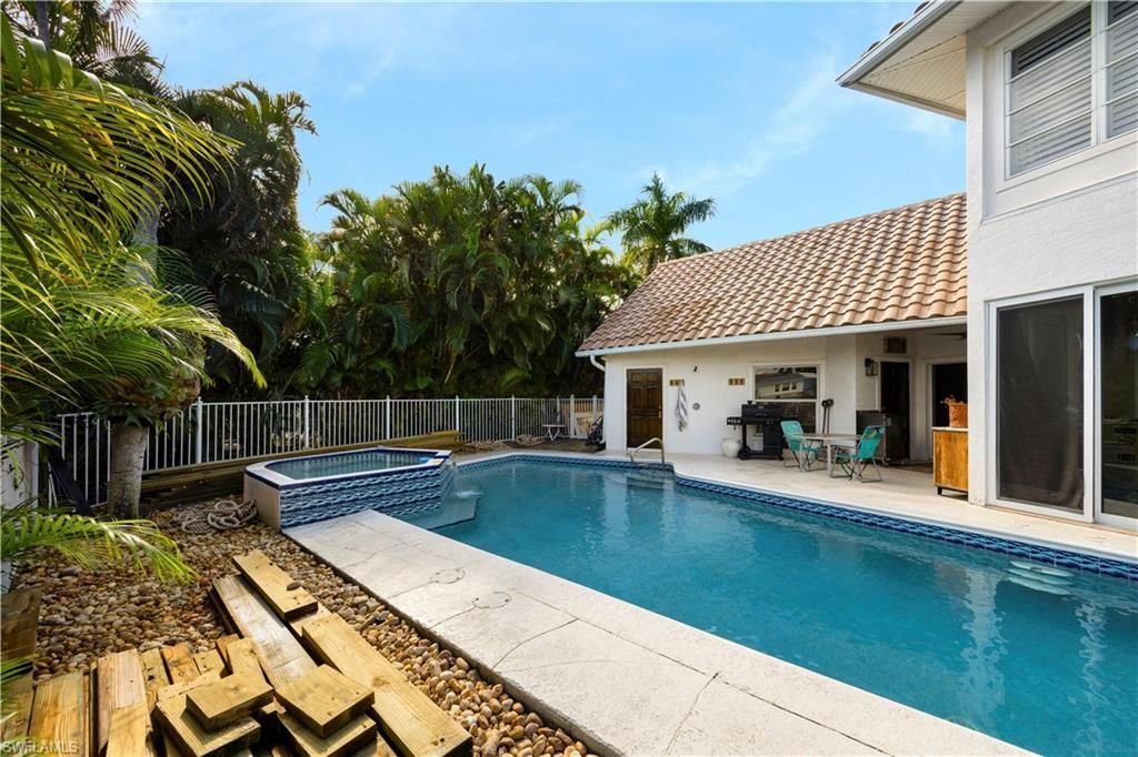 1748 Jewel Box Dr , Sanibel, FL 33957 Photo