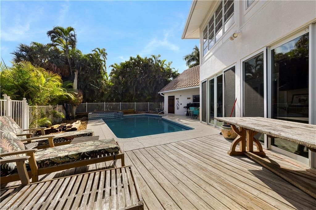 1748 Jewel Box Dr , Sanibel, FL 33957 Photo