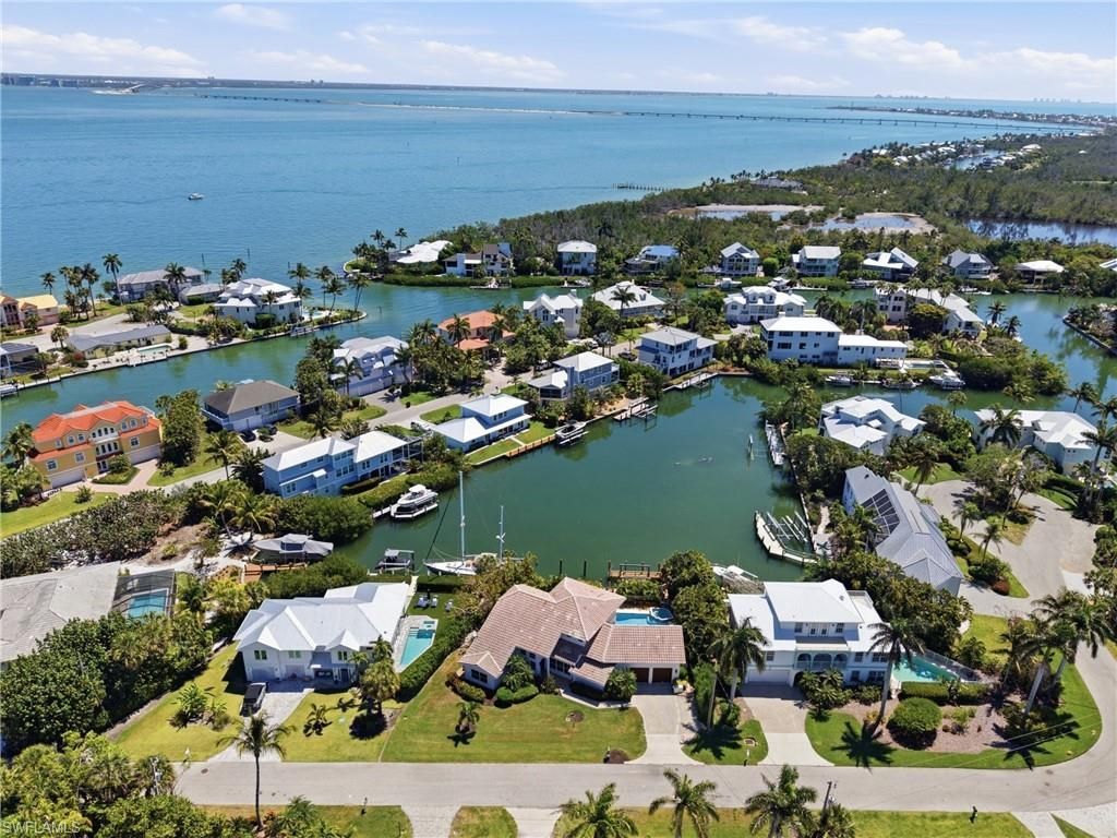 1748 Jewel Box Dr, Sanibel, FL 33957 Photo