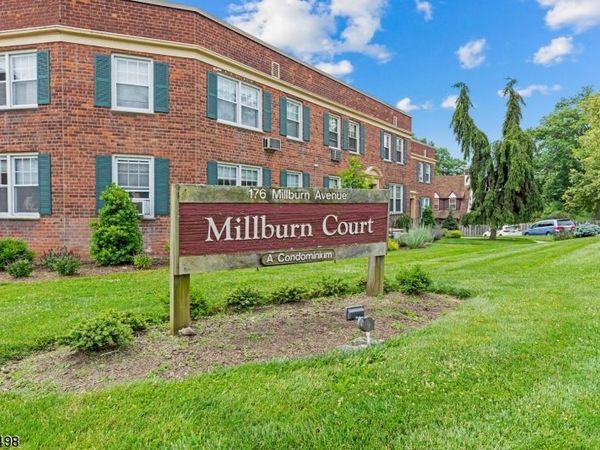 176 Millburn Ave, Unit 1005, Millburn, NJ 07041