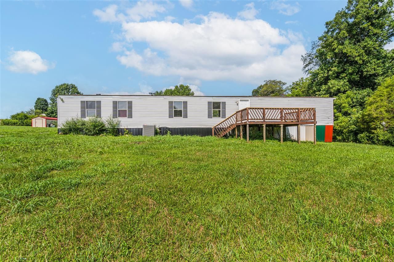 425 Eagle Way , Smiths Grove, KY 42171 Main Photo