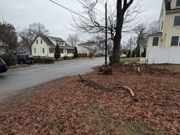 7 Waldo St, Randolph, MA 02368