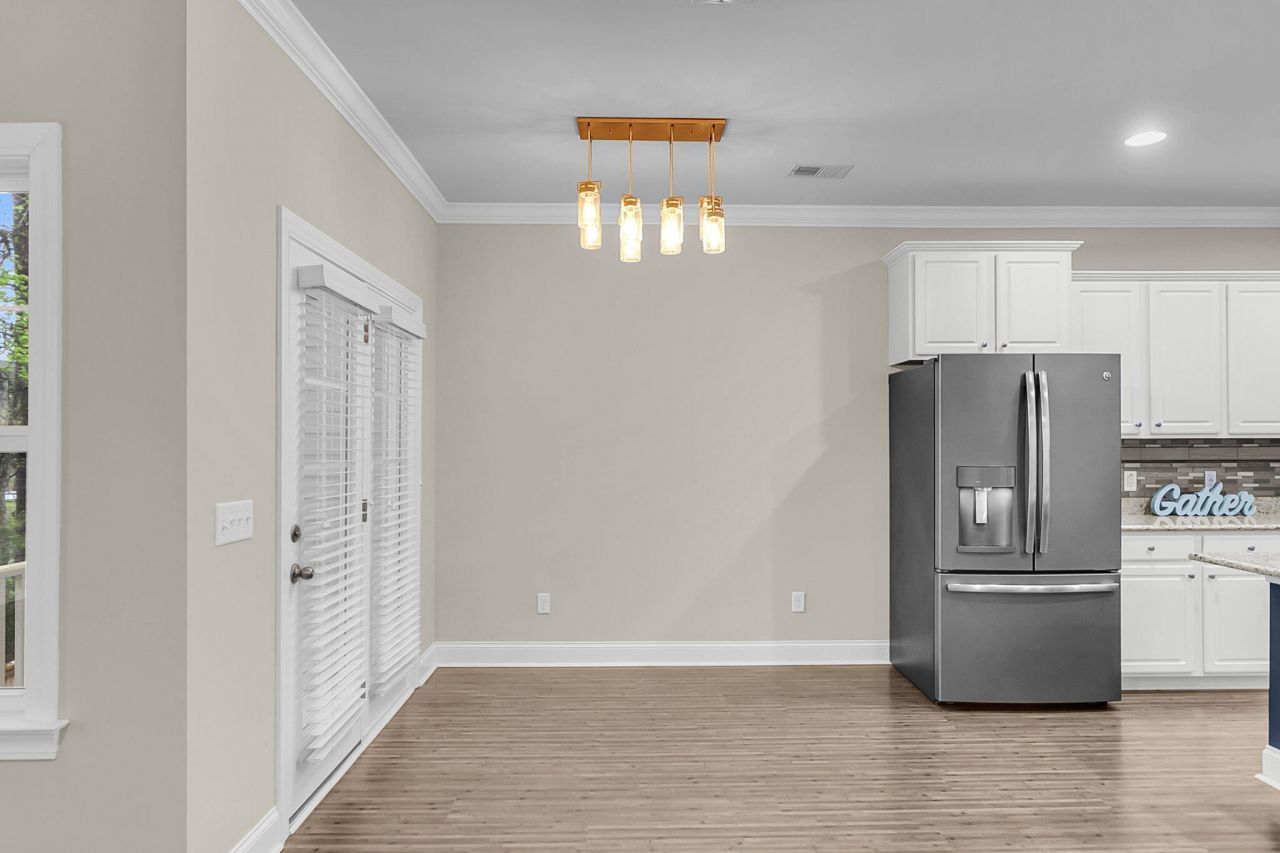 4017 Hartland Street Photo 15