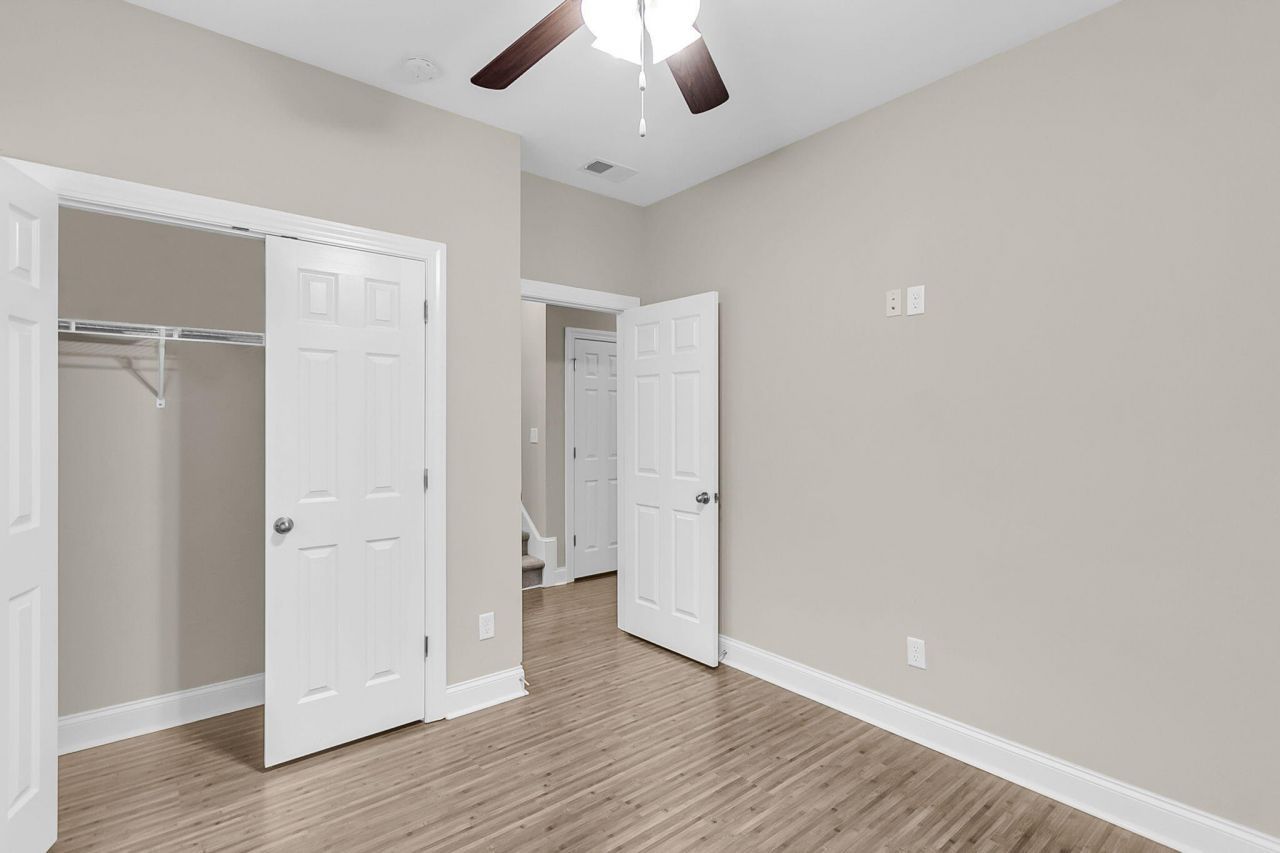 4017 Hartland Street Photo 23