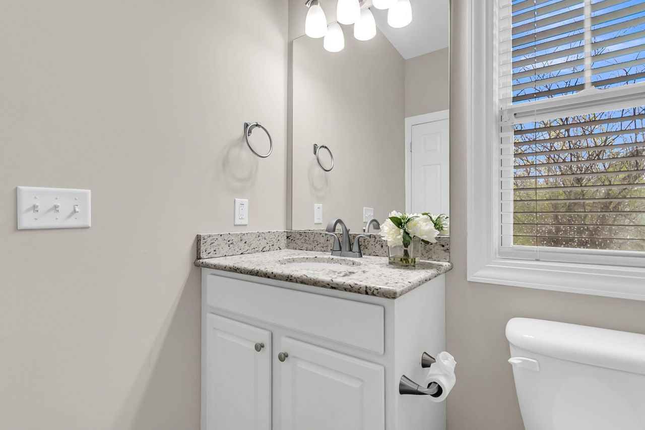 4017 Hartland Street Photo 25