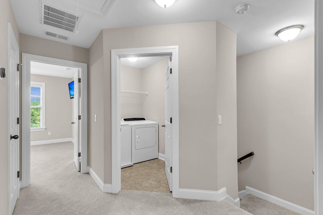 4017 Hartland Street Photo 28