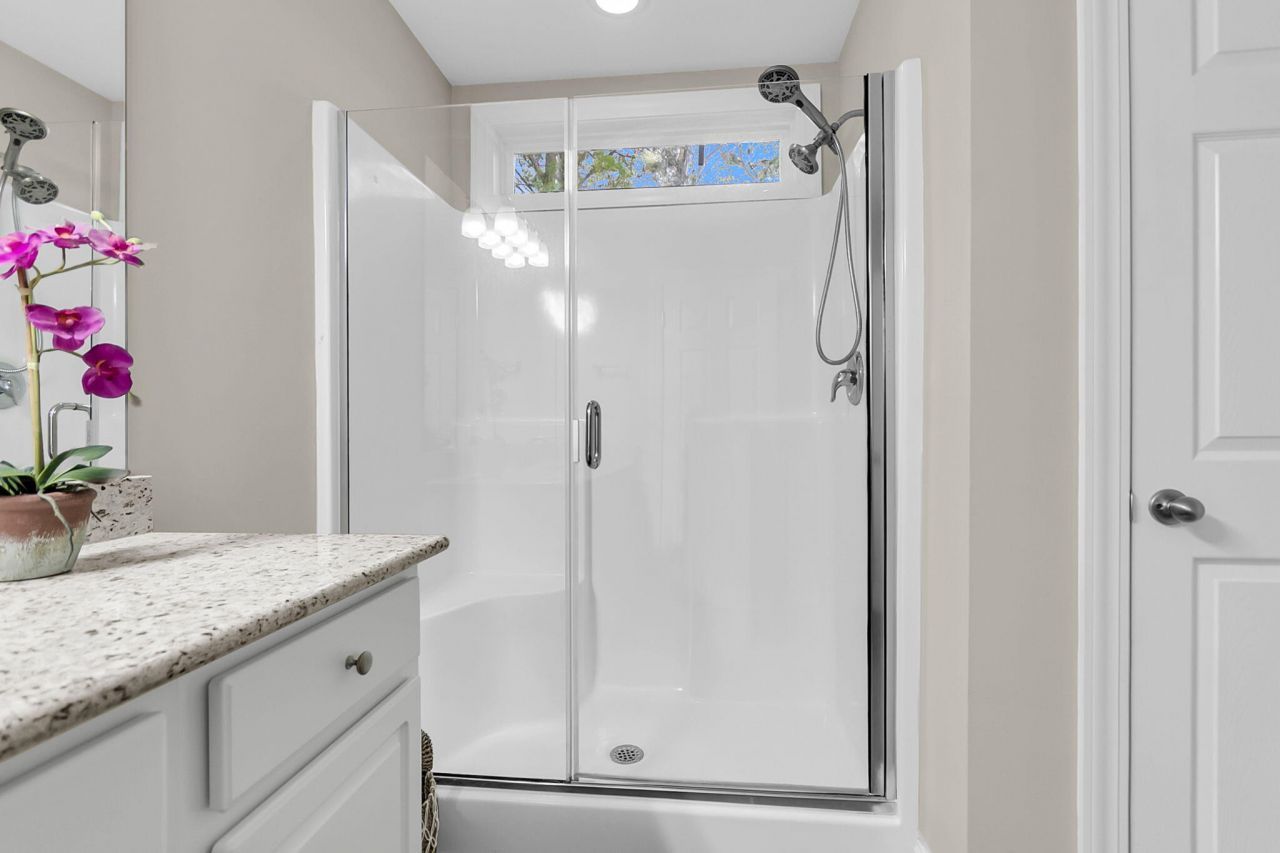 4017 Hartland Street Photo 35