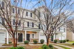 4017 Hartland Street photo 4