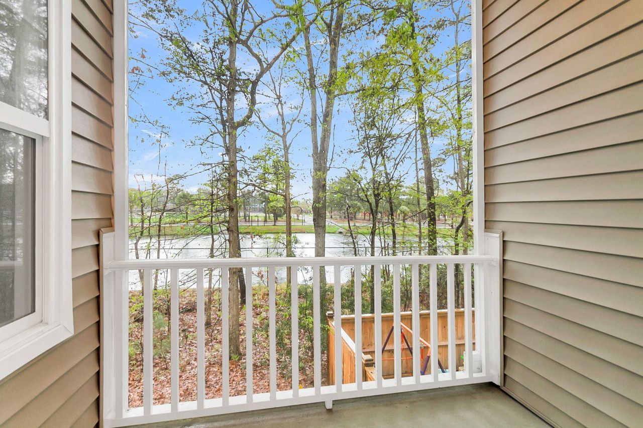 4017 Hartland Street Photo 48