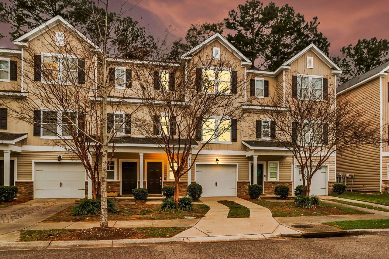 4017 Hartland Street Photo 49