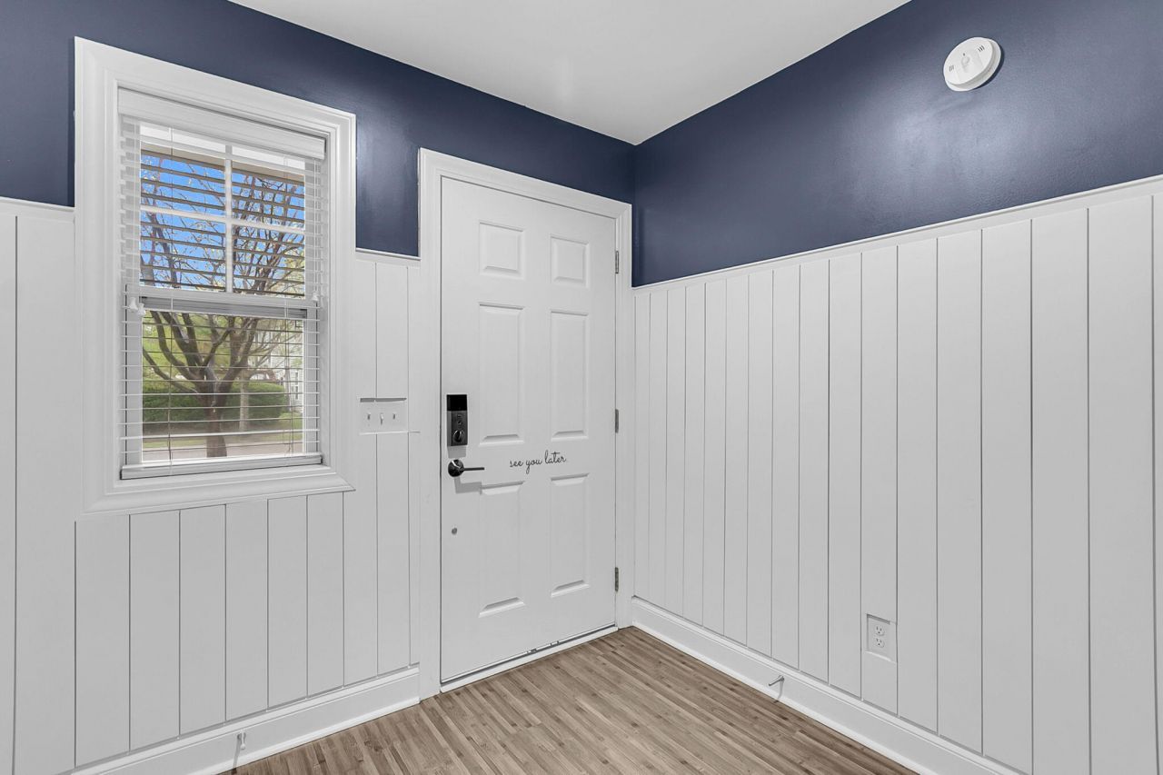 4017 Hartland Street Photo 5