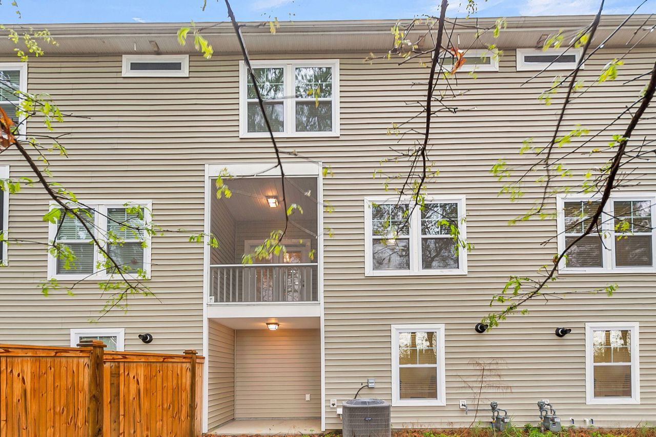 4017 Hartland Street Photo 54