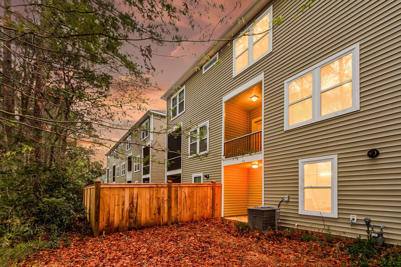 4017 Hartland Street Photo 56