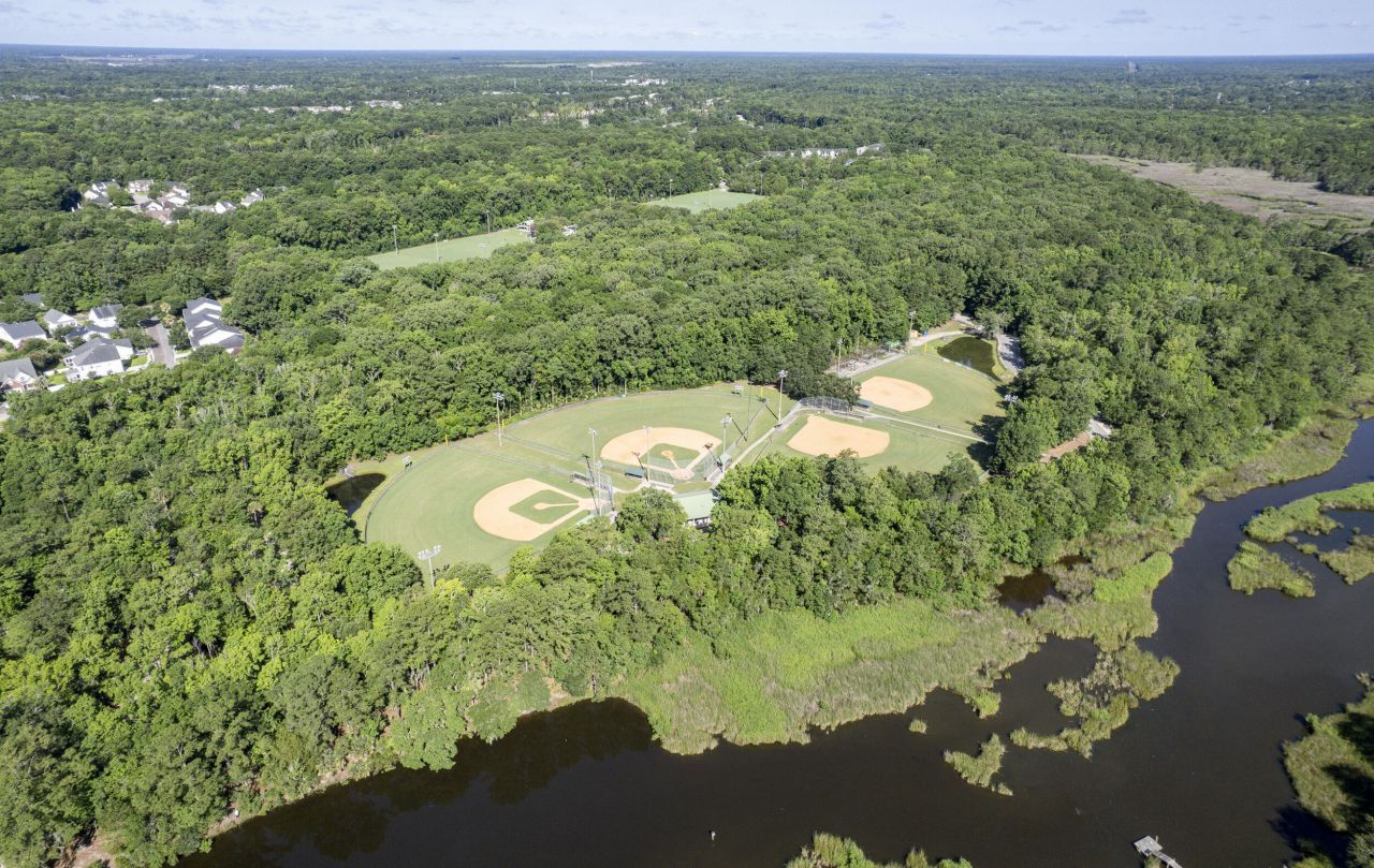 4017 Hartland Street Photo 64