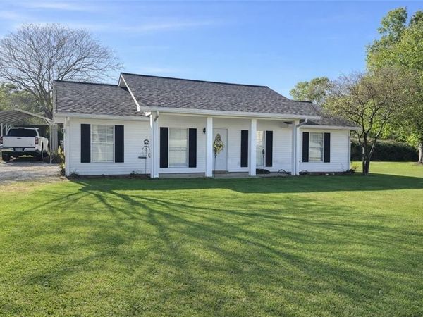 178 MARIA Drive, Hessmer, LA 71341
