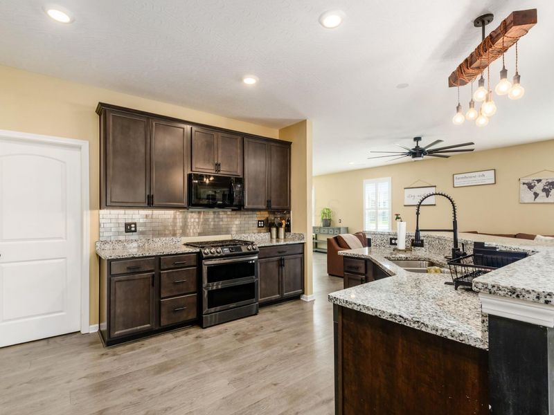 413 Halton Drive, Pataskala, OH 43062 Photo 16