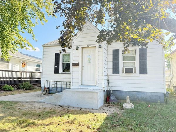 504 ADAMS, Muscatine, IA 52761