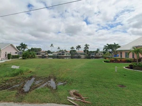 5507 SW 6th Ave., Cape Coral, FL 33914