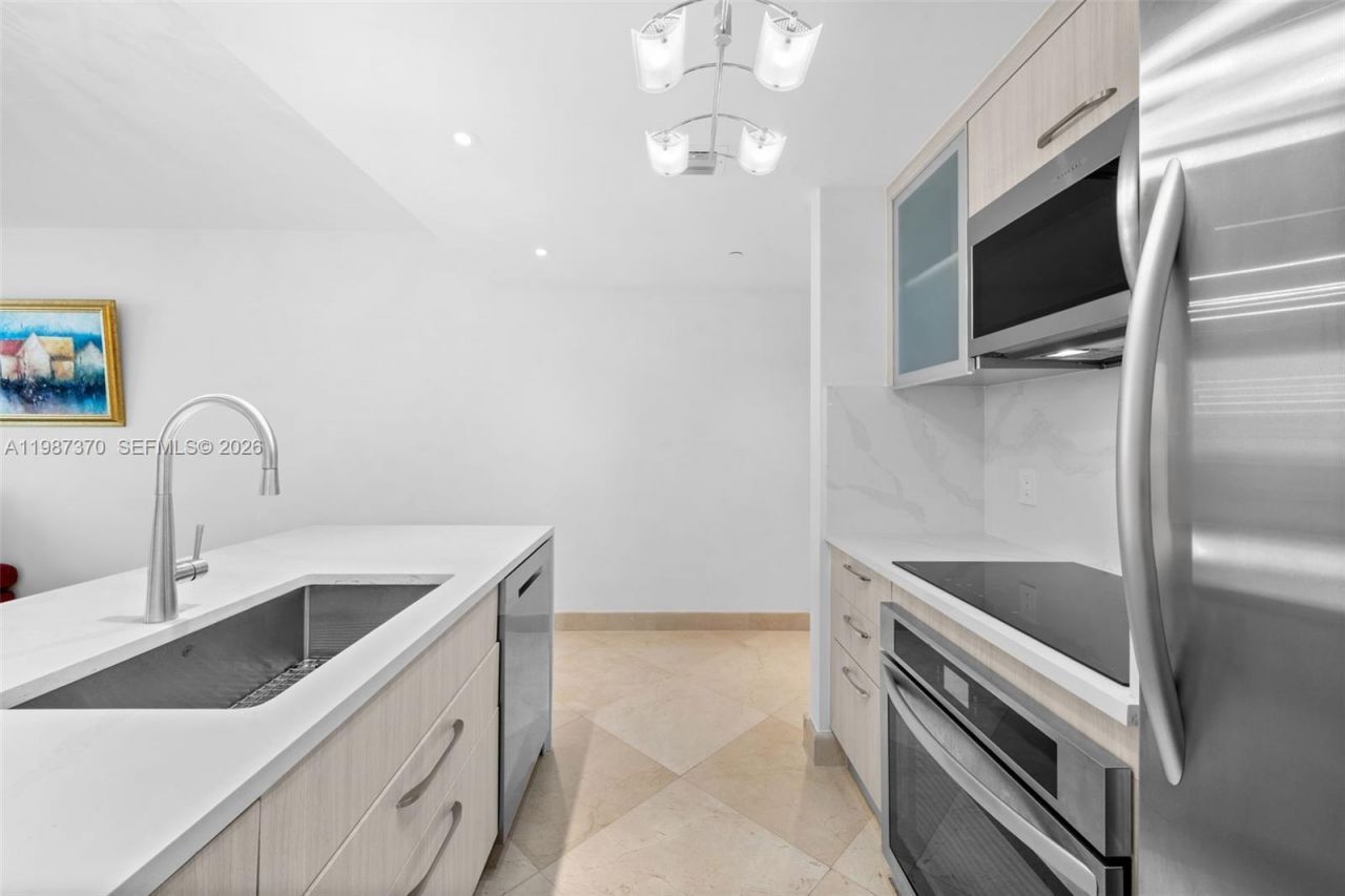 1850 S Ocean Dr, Unit 4206, Hallandale Beach, FL 33009 Photo