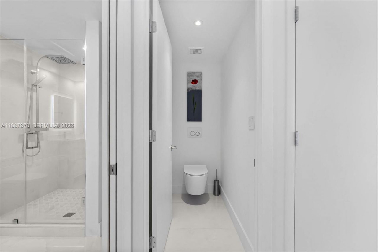 1850 S Ocean Dr, Unit 4206, Hallandale Beach, FL 33009 Photo