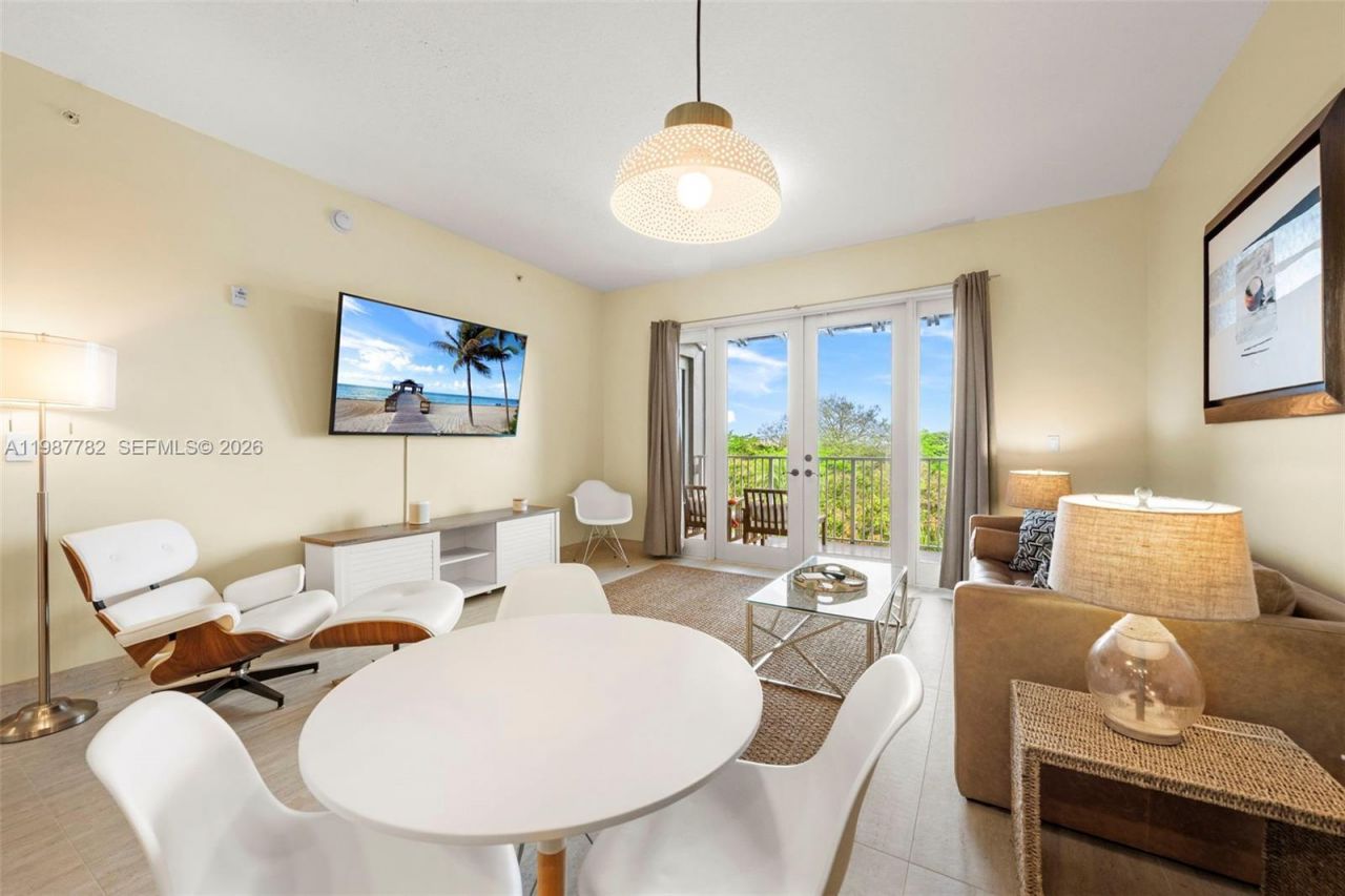 3540 Main Hwy, Unit PH04, Miami, FL 33133 Photo