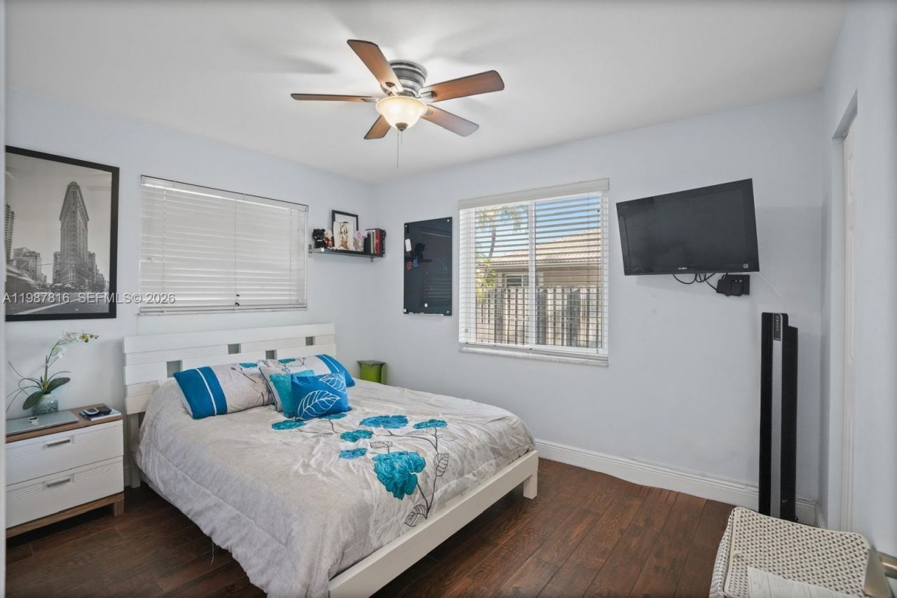 16941 Royal Poinciana Dr , Weston, FL 33326 Photo