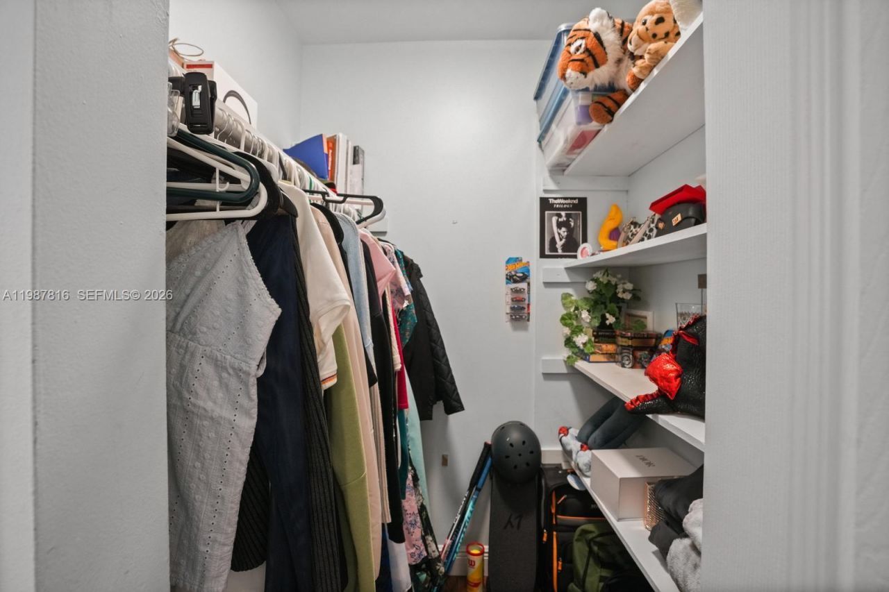 16941 Royal Poinciana Dr , Weston, FL 33326 Photo