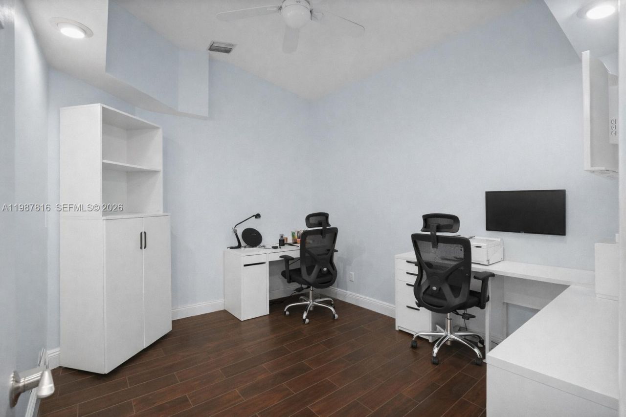 16941 Royal Poinciana Dr , Weston, FL 33326 Photo