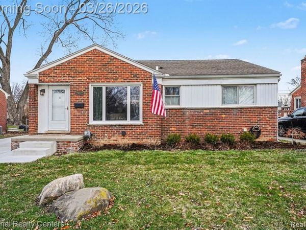 29772 Robert Drive, Livonia, MI 48150
