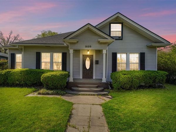 1609 Walworth Street, Greenville, TX 75401