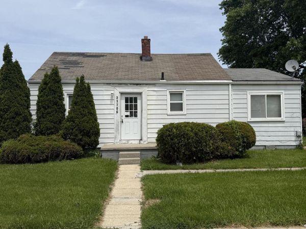 21706 Rausch Avenue, Eastpointe, MI 48021