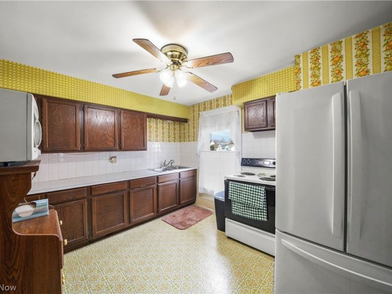 128 6th Street NW, Barberton, OH 44203 Photo 29