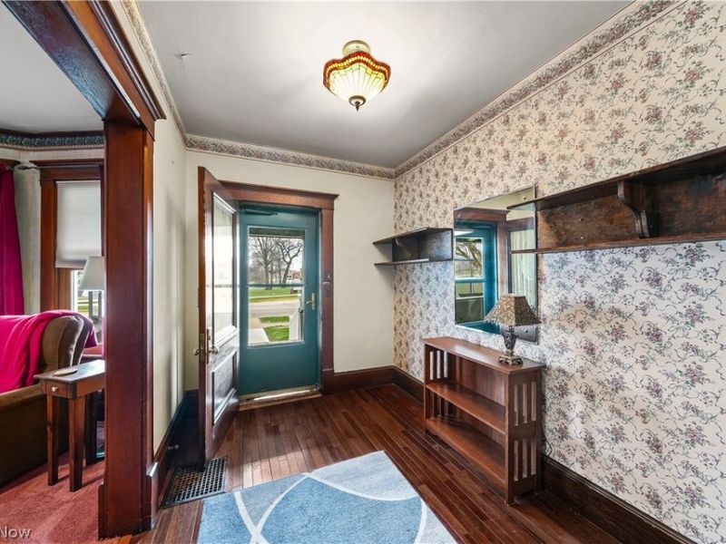 128 6th Street NW, Barberton, OH 44203 Photo 8