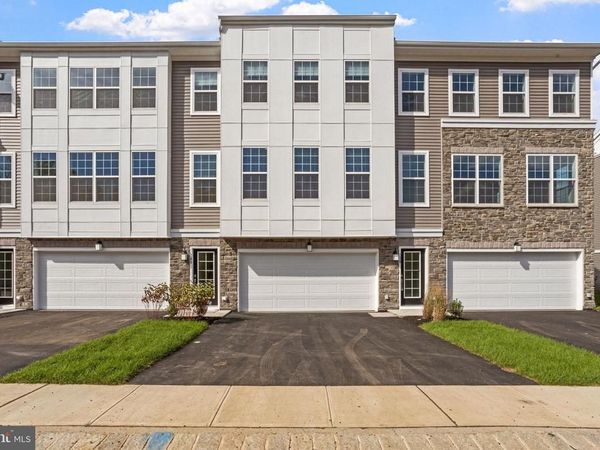 140 ADA HIGHTOWER AVENUE, PENNINGTON, NJ 08534