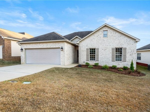 4213 MACON Circle, Northport, AL 35473