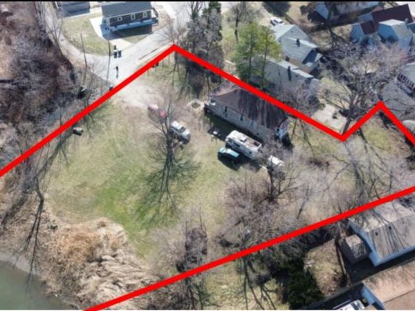 5210 Howard Avenue, Hammond, IN 46320