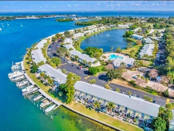 213 SEAHORSE DRIVE SE, Unit D, ST PETERSBURG, FL 33705