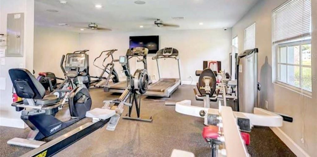 213 Seahorse Drive Se, Unit D, Saint Petersburg, FL 33705 Photo