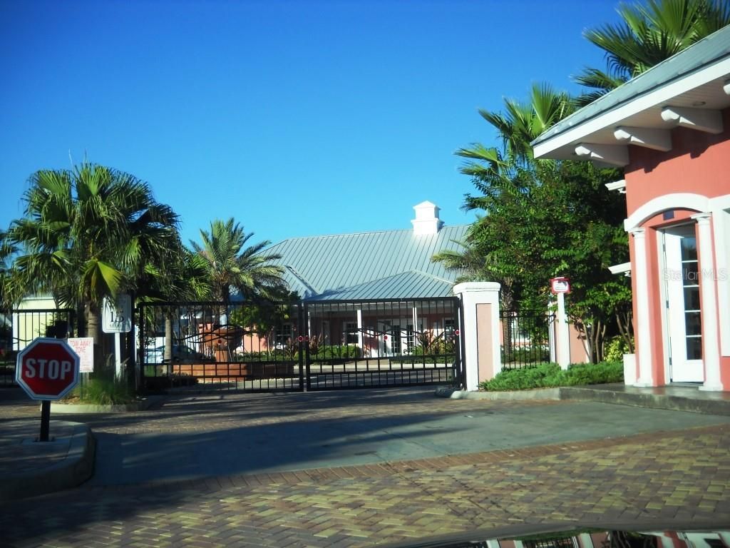 213 Seahorse Drive Se, Unit D, Saint Petersburg, FL 33705 Photo