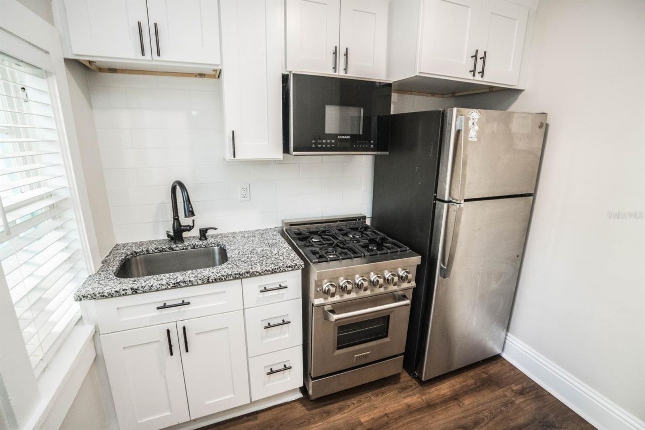 1700 Park Street N, Unit 106, Saint Petersburg, FL 33710 Photo