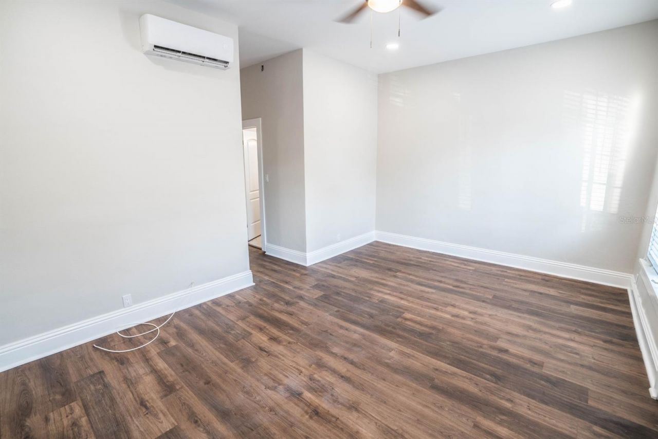 1700 Park Street N, Unit 106, Saint Petersburg, FL 33710 Photo