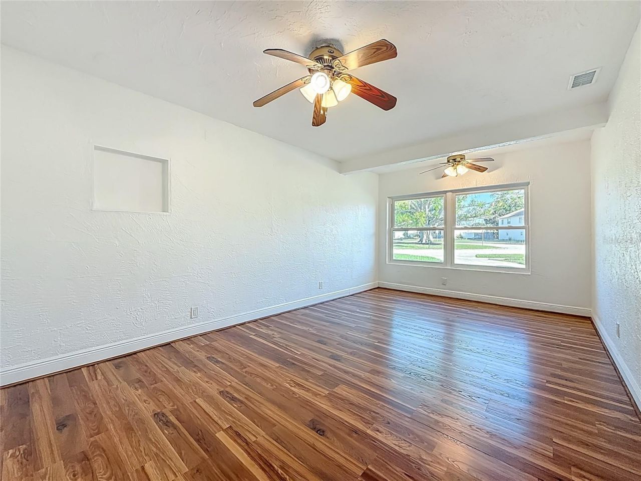 396 Lewis Boulevard Se, Saint Petersburg, FL 33712 Photo