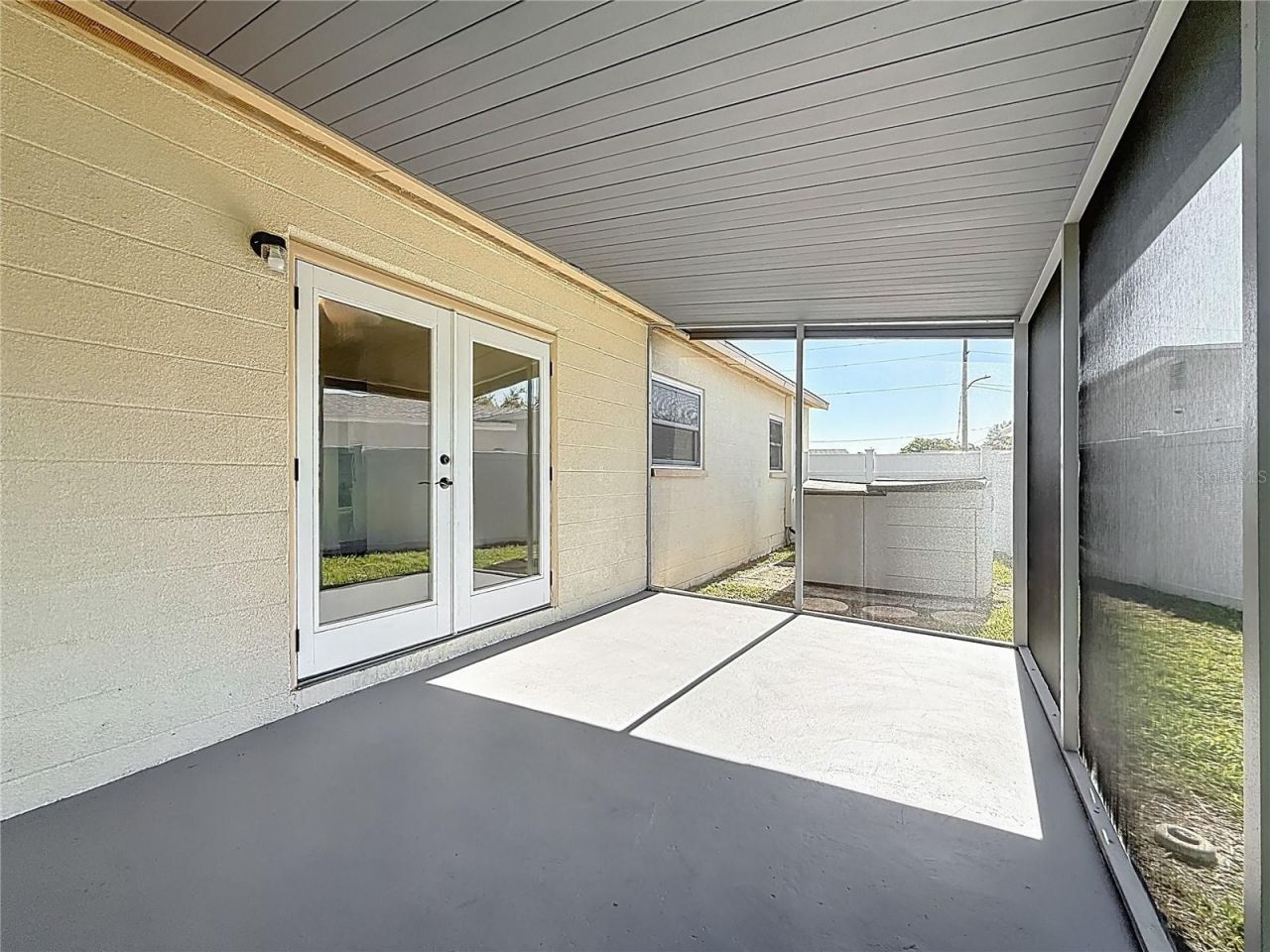 396 Lewis Boulevard Se, Saint Petersburg, FL 33712 Photo