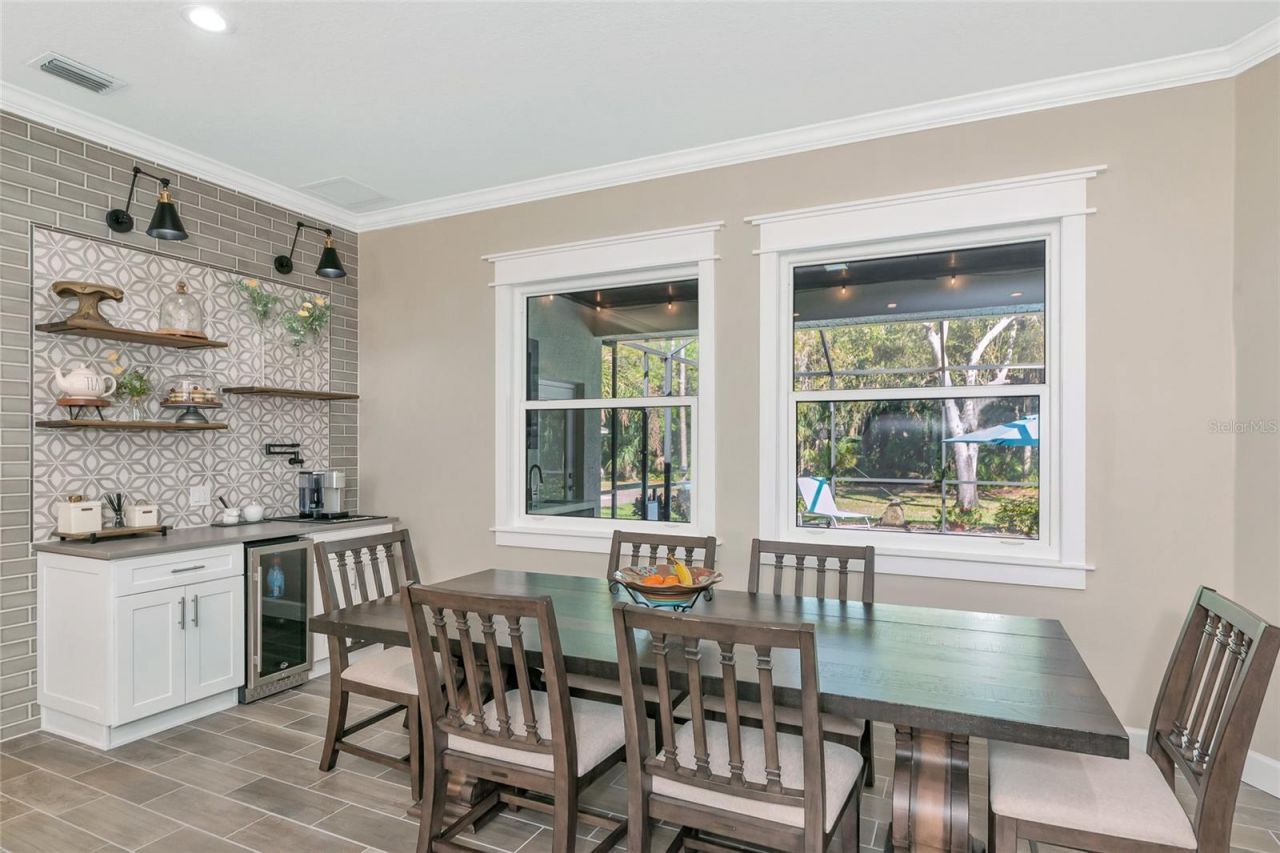 702 Woodview Way, Bradenton, FL 34212 Photo