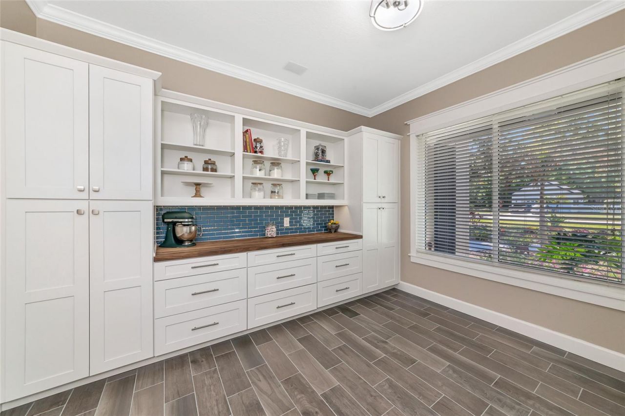 702 Woodview Way, Bradenton, FL 34212 Photo