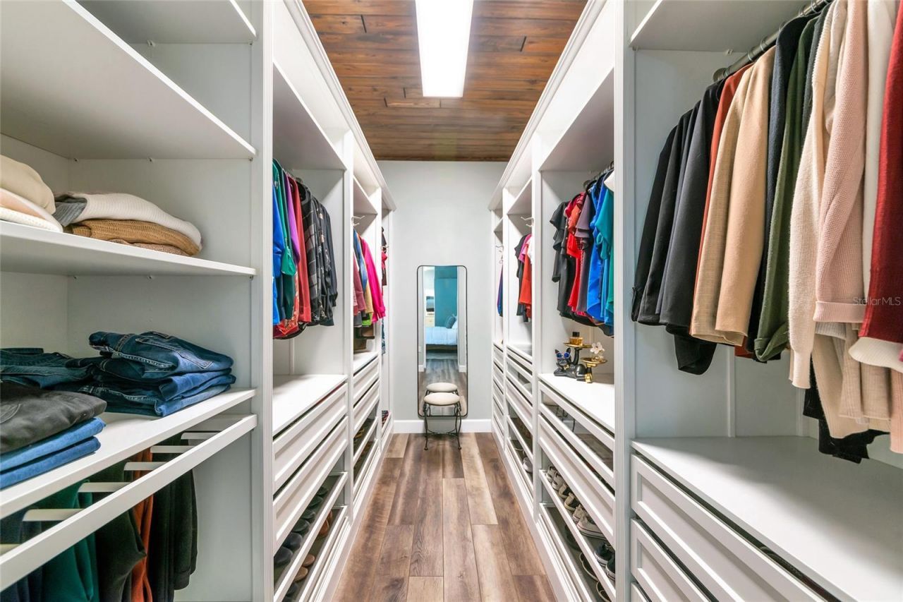 702 Woodview Way, Bradenton, FL 34212 Photo