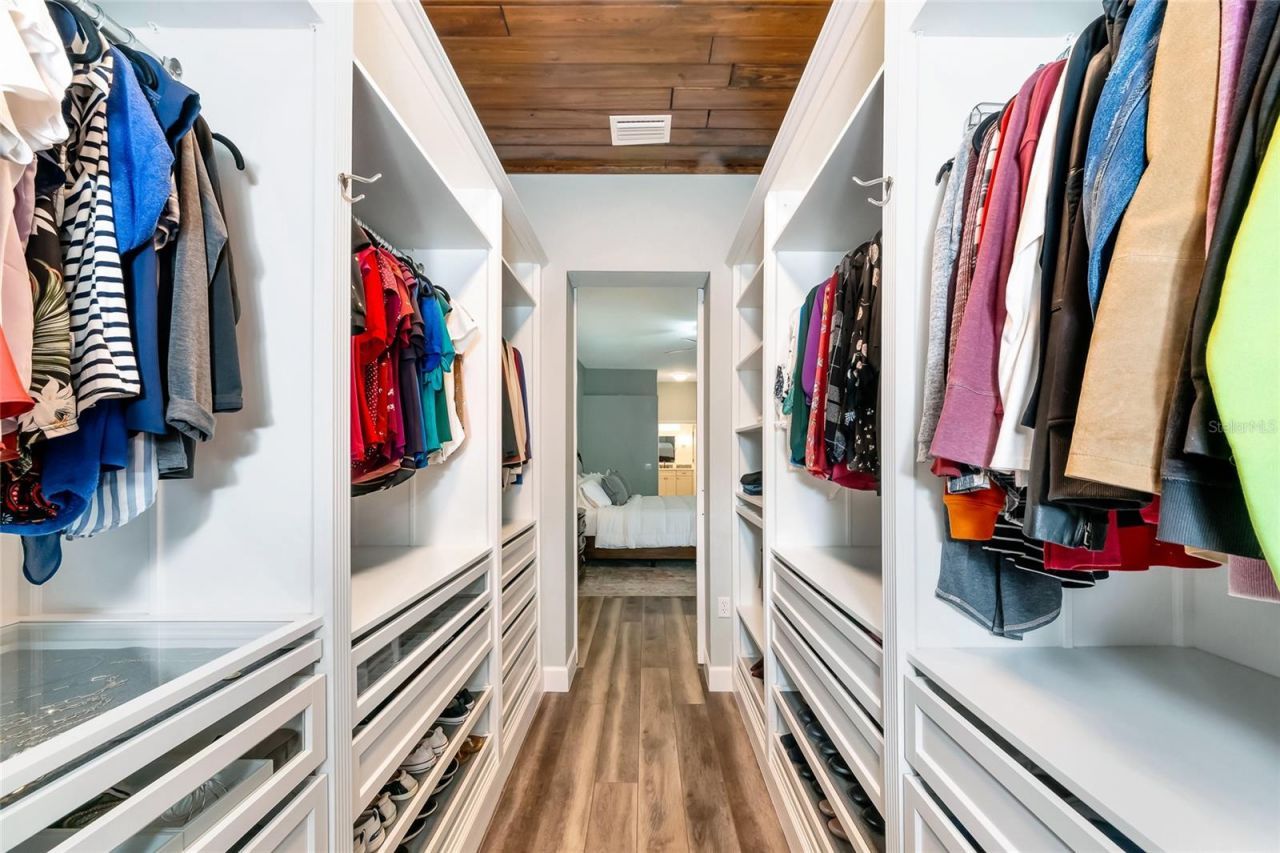 702 Woodview Way, Bradenton, FL 34212 Photo