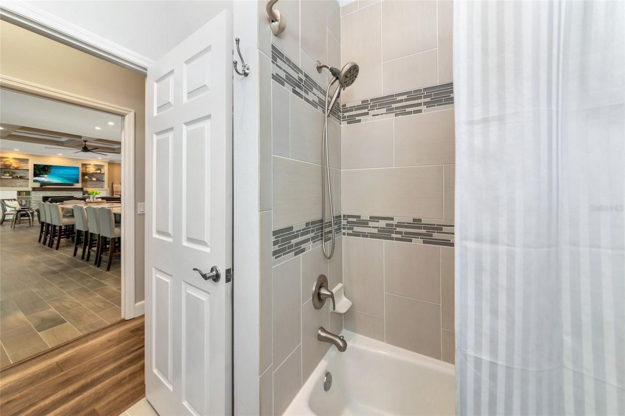 702 Woodview Way, Bradenton, FL 34212 Photo