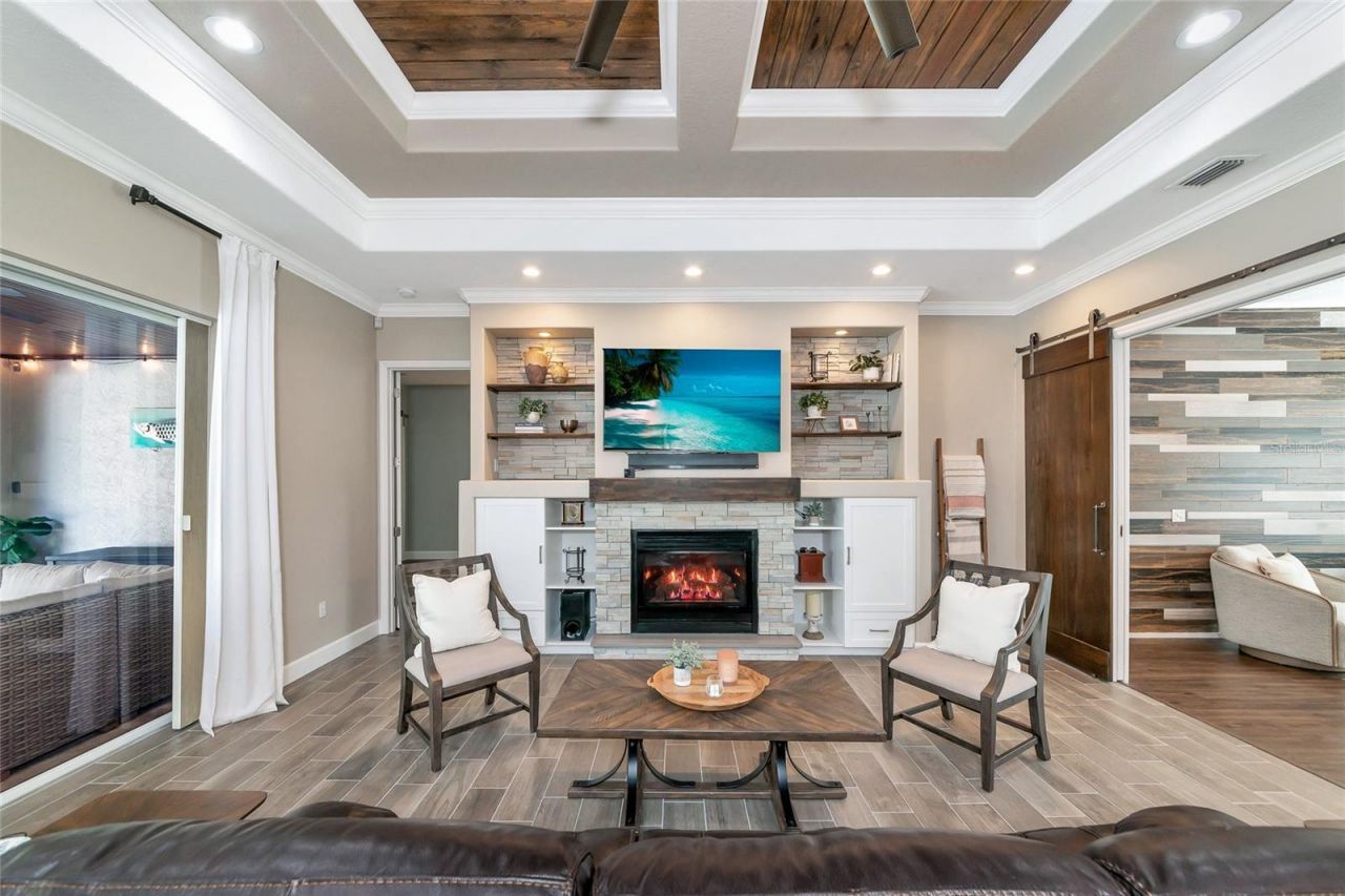 702 Woodview Way, Bradenton, FL 34212 Photo