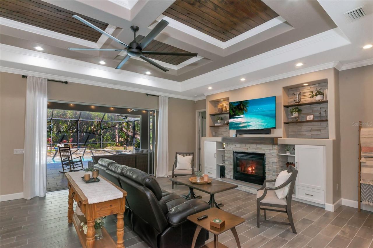 702 Woodview Way, Bradenton, FL 34212 Photo